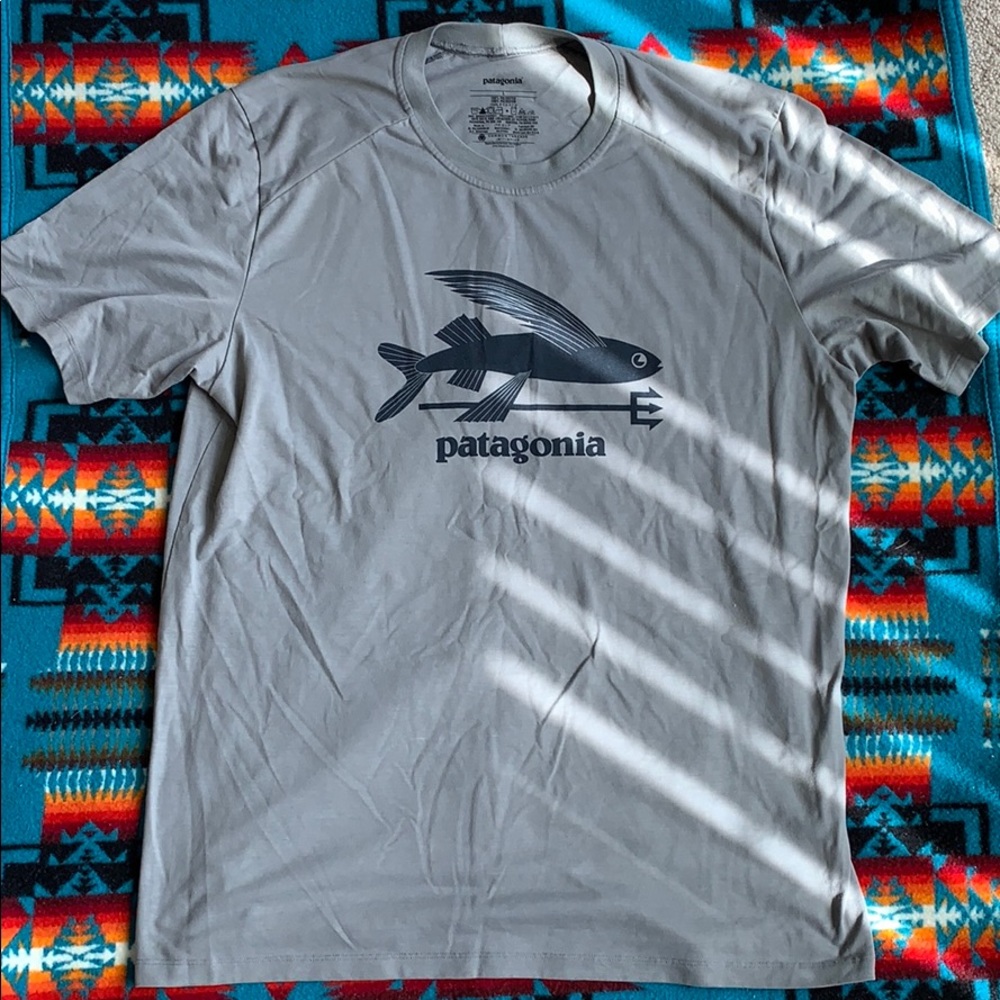 Patagonia Men’s Flying Fish T-Shirt Size L